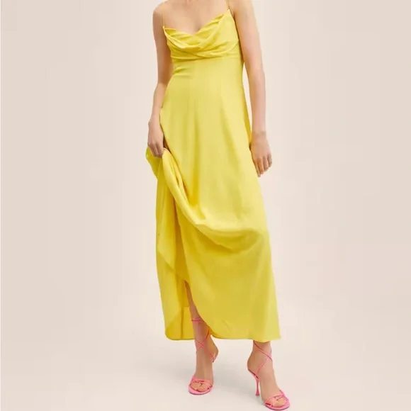 green emerald velvet dress Sol Tie Maxi Dress in Mango